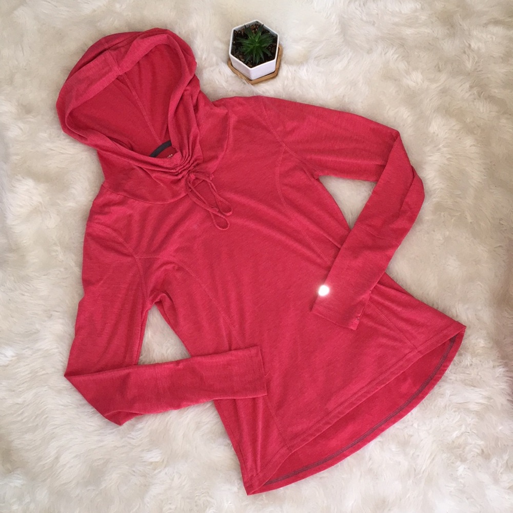 CLOSET CLOSING 12/31 Marika Running Shirt M